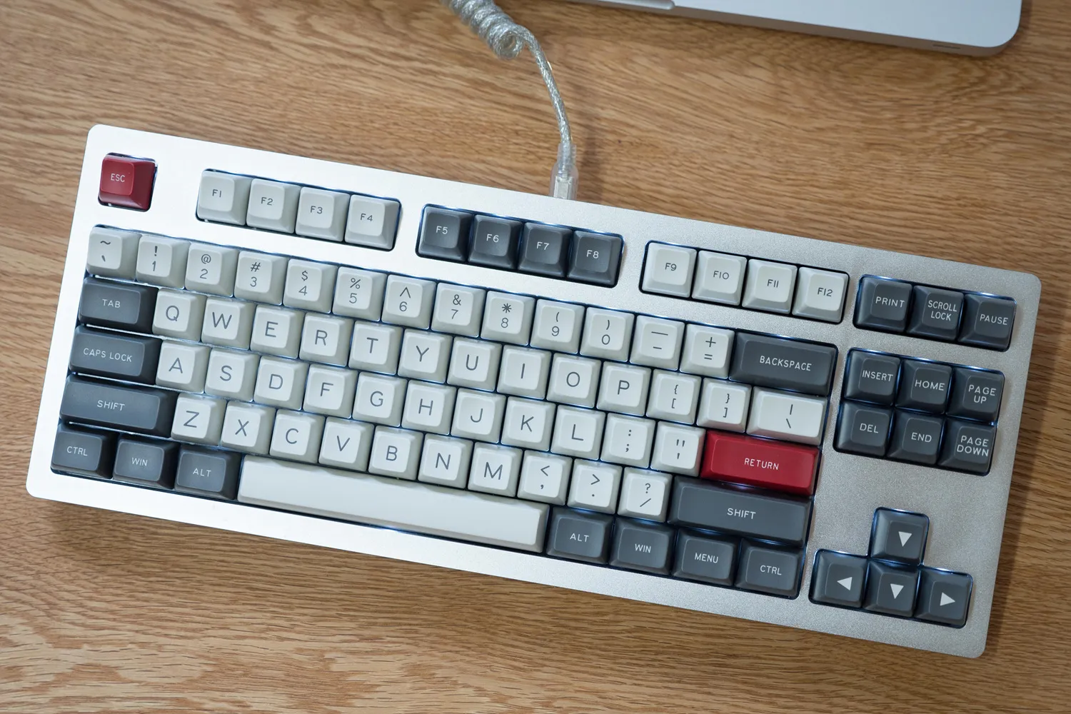 상당히 만족스러운 SA 키캡 (MAXKEY Portland, Ashen)