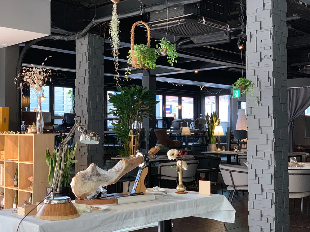 190126 - 압구정 빌리스테이블